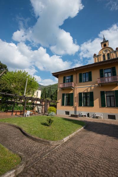 Foresteria Valdese Hotel Torre Pellice Buitenkant foto
