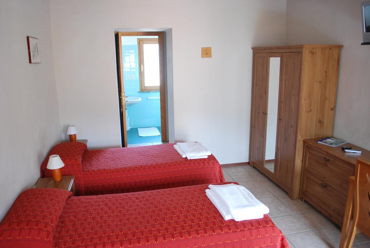 Foresteria Valdese Hotel Torre Pellice Buitenkant foto